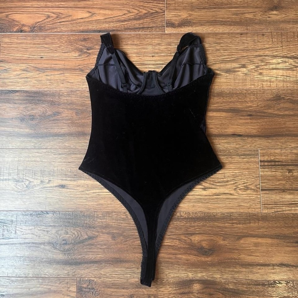 La Senza Black Velvet Lingerie Thong Bodysuit Balconette Cups Women S Whimsygoth - Picture 4 of 5